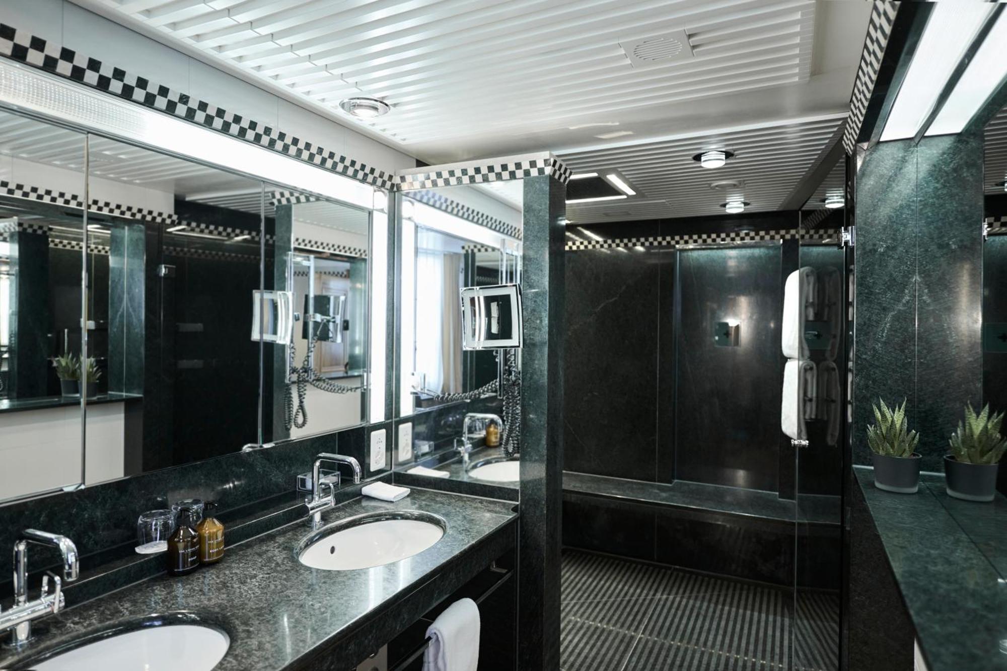 Hotel Widder - Zurichs Luxury Hideaway Zürich